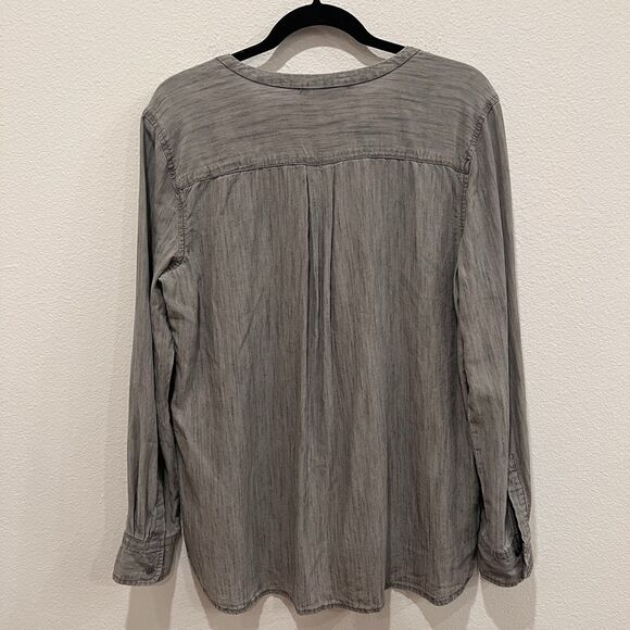 Loft Women’s Size L Softened Chambray Denim Shirt Gray Long Sleeve Button Up - Picture 5 of 7